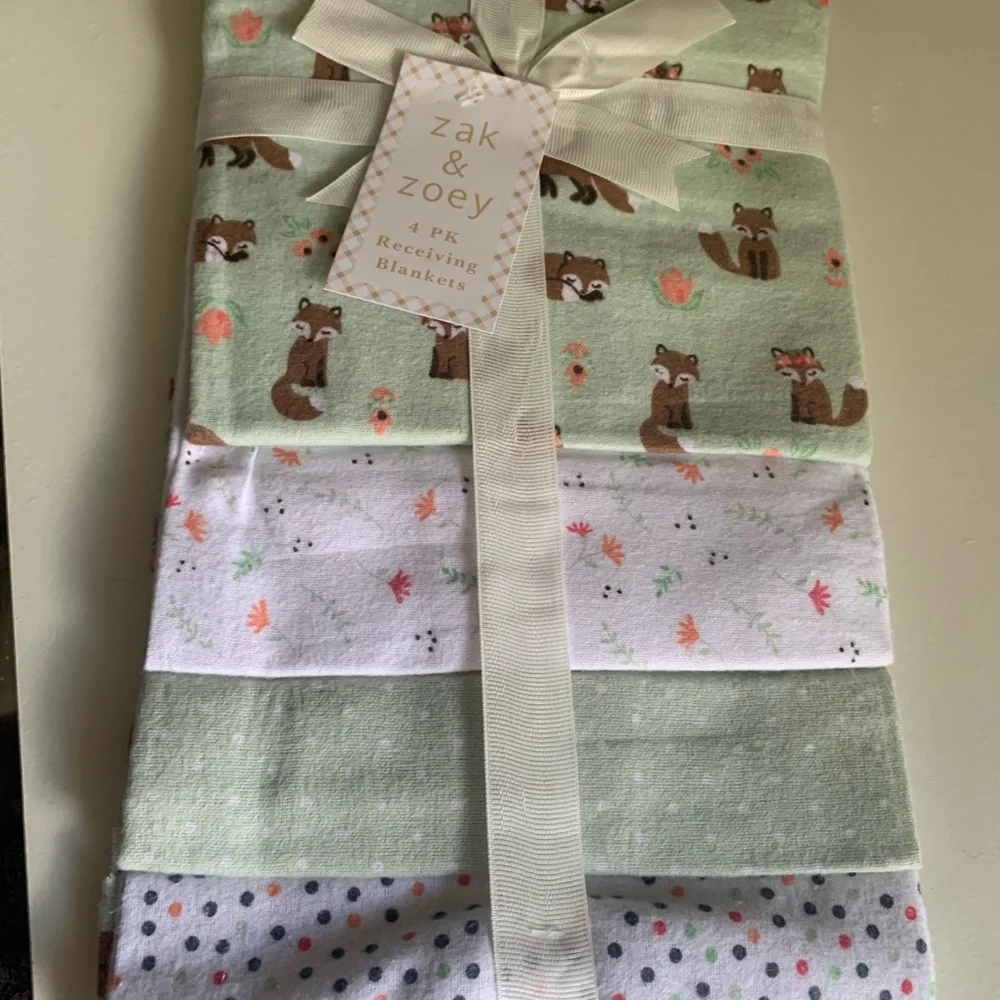 Zack & Zoey Green and White Baby Blanket Set - Picture 3 of 5